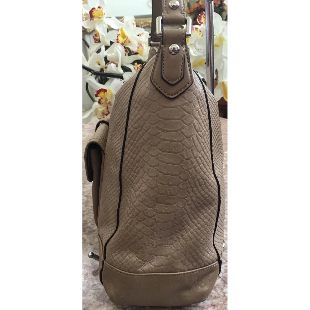 Coach‎ Charlie Python Beige Leather Hobo Satchel Shoulder Handbag Purse F31283